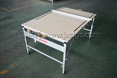 最新折叠锯台,轻松探索自然美景的便携工具