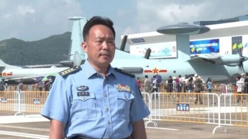 空军最新动态,飞翔的欢乐与友情力量展现天际辉煌