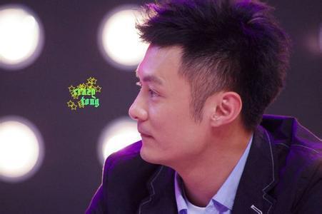 余文乐卷发新风尚,科技重塑魅力,时尚潮流引领者