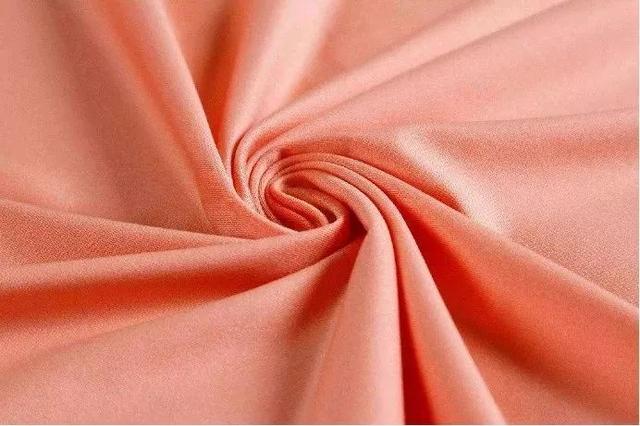 最新服装面料与友情的温暖交织故事