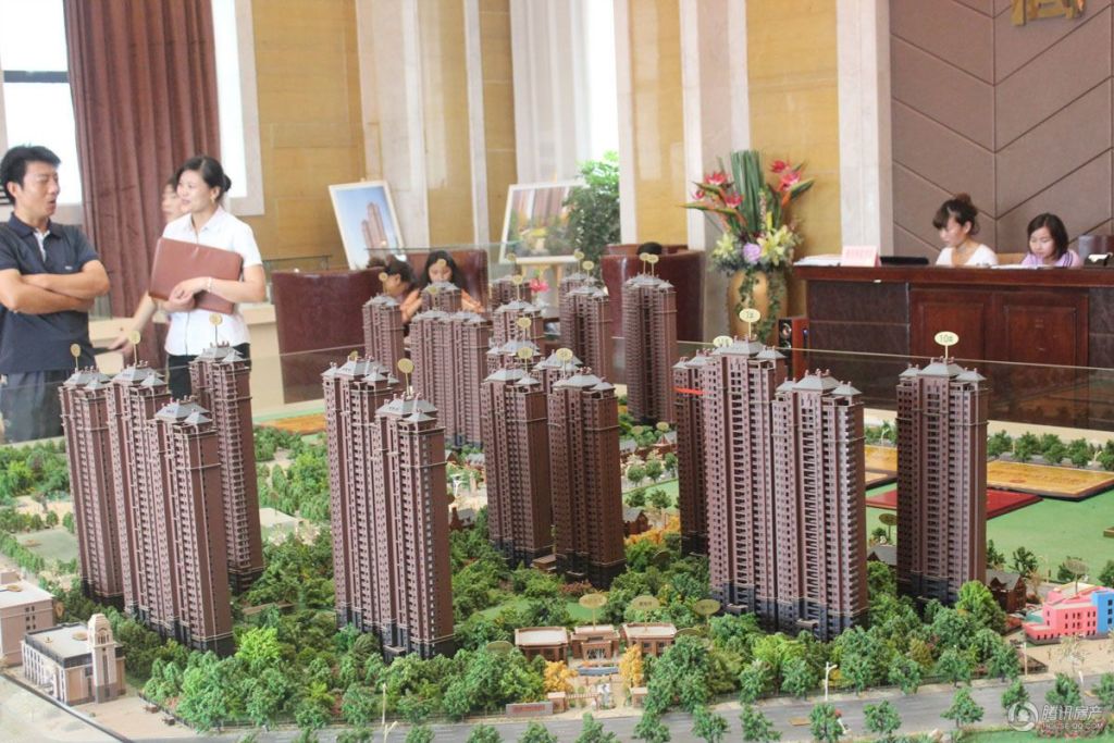 高速华府最新动态,邻里间的温馨日常揭秘