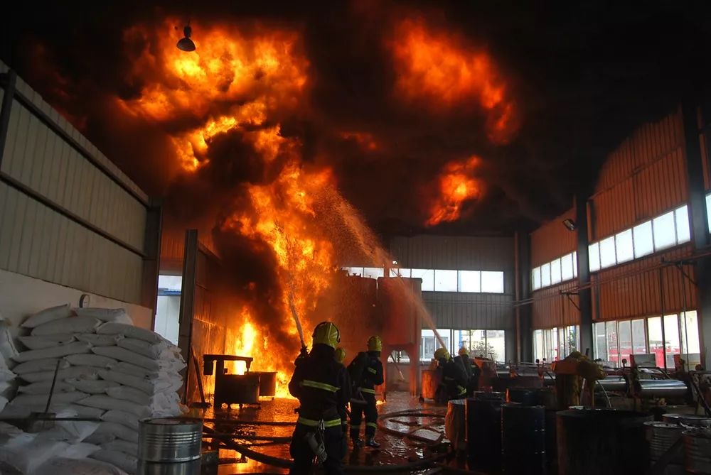 千山火灾最新动态,火场中的温情故事