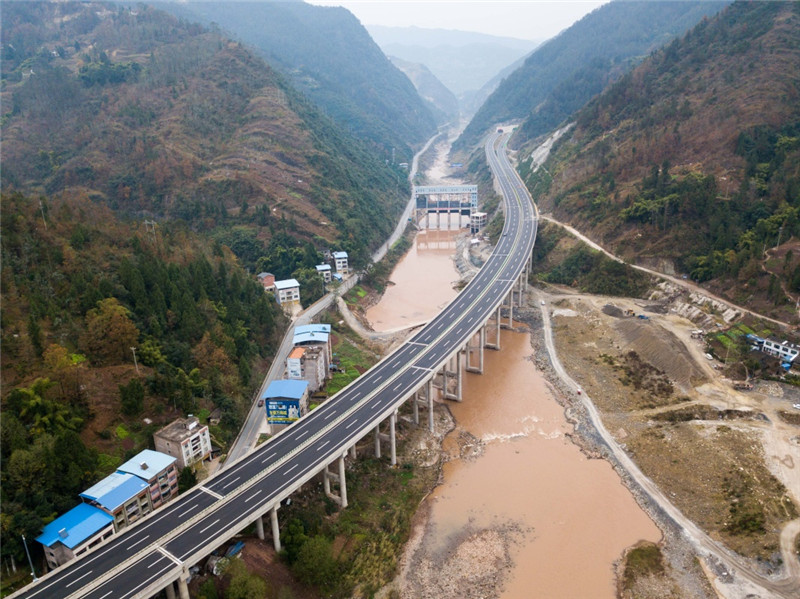 万利高速公路最新图片,自然美景的探索之旅