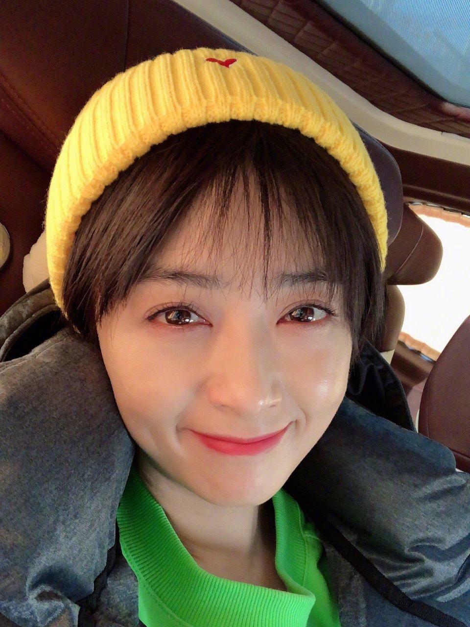 蒋欣最新发型图片,蒋欣最新发型图片,潮流风向标下的时尚魅力