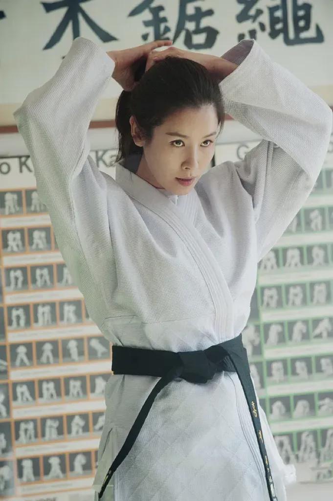 遵守法律与道德准则，远离低俗色情内容，关注健康韩国伦理片资讯