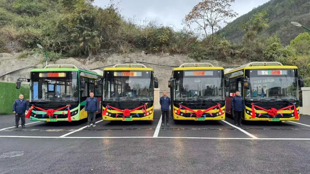 揭秘双龙高铁最新进展与小巷美食秘境探秘