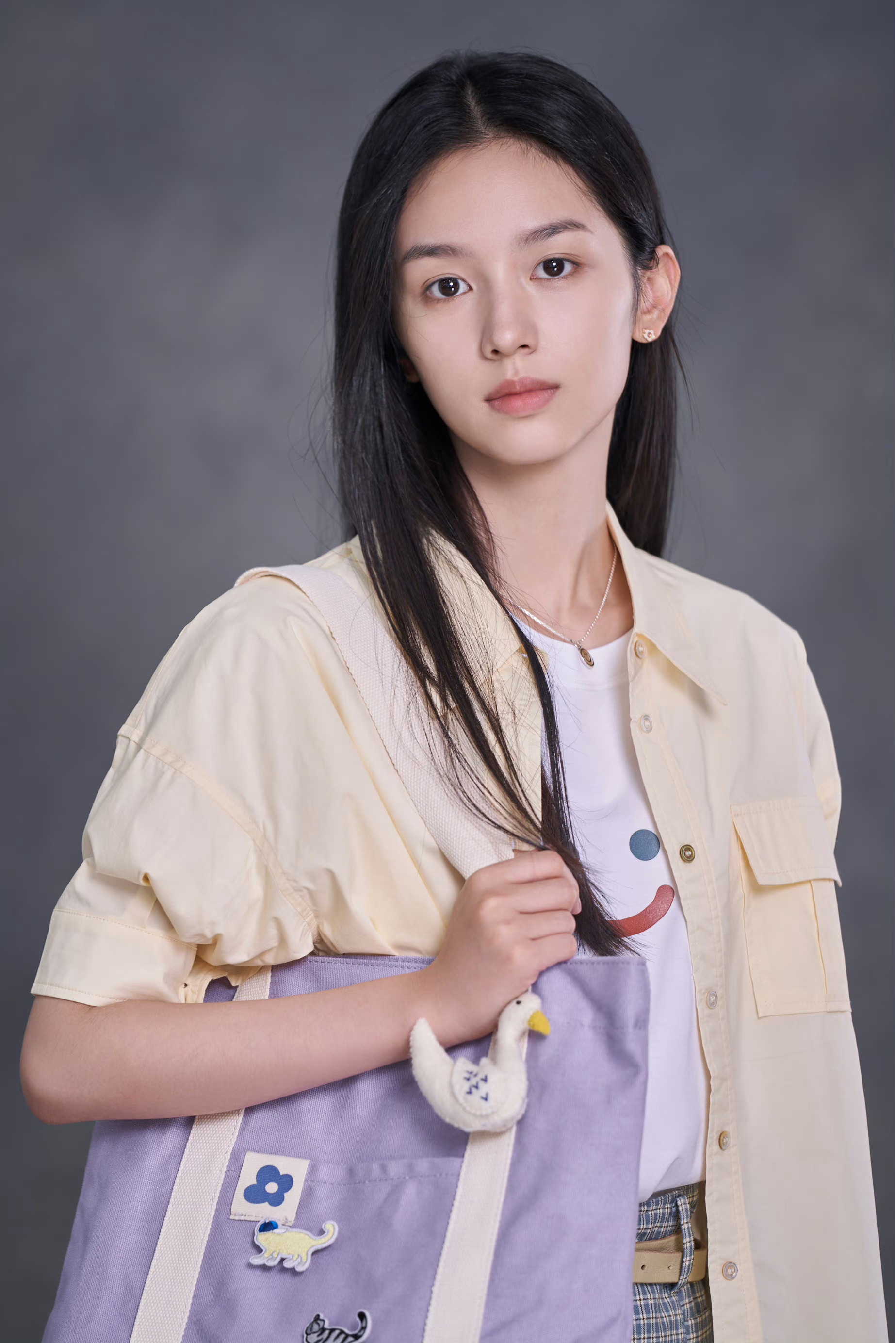 周也最新——引领时尚潮流的新标杆??