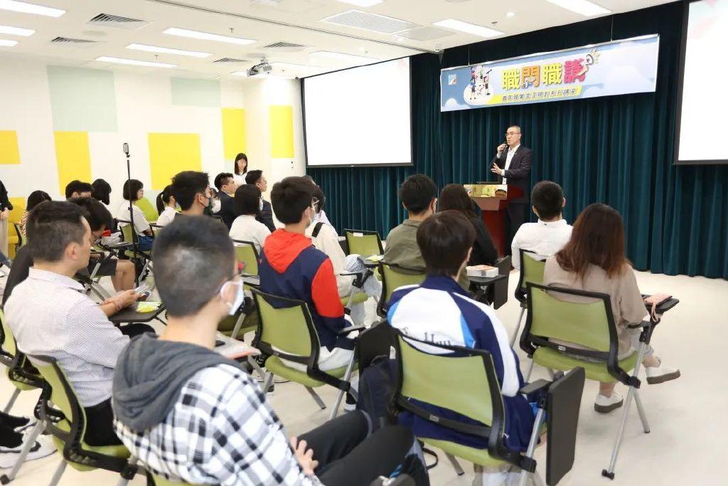 新澳门三期必开一期,实地应用实践解读_界面版20.159