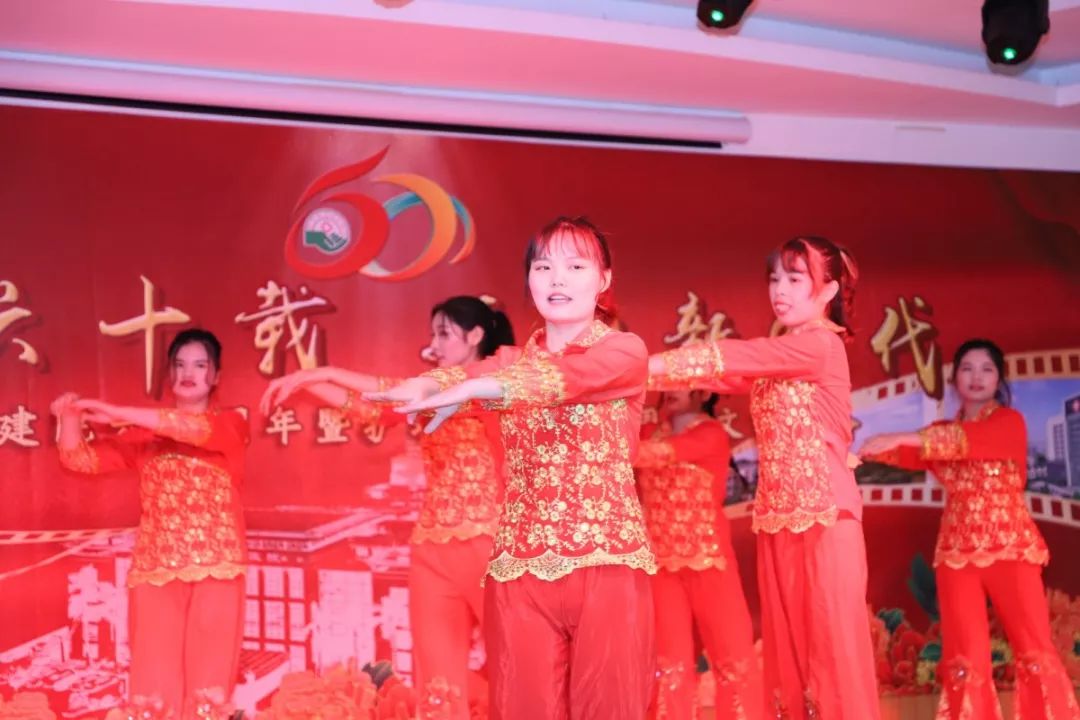 圆圆热舞背后的真相,远离色情内容,关注正面影响与背景解读