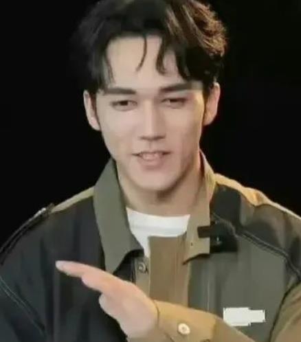 最新牵手舞，社交现象的深度解析与探讨