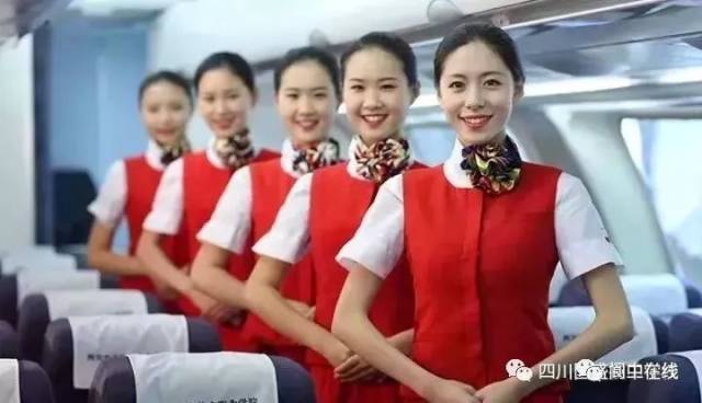 最新准空姐的蓝天梦与日常温馨时光
