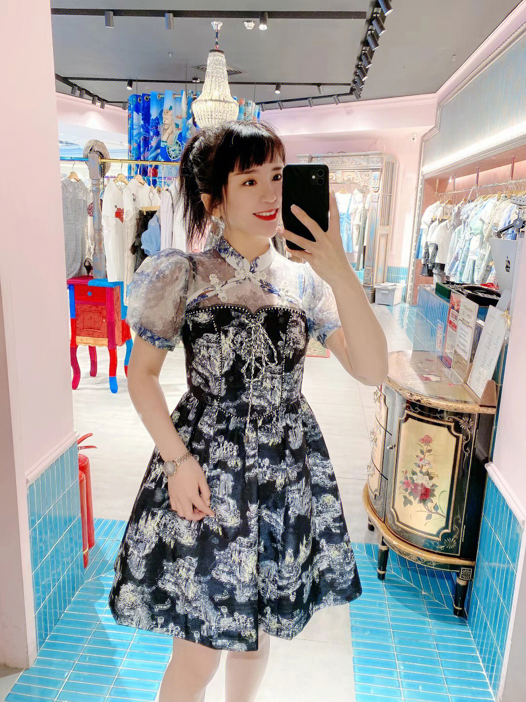 爱露露最新,引领时尚潮流的新宠儿