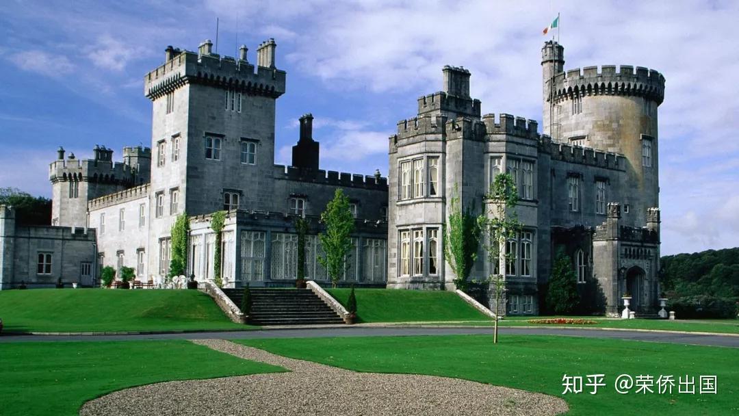 爱尔兰移民,家的温馨与友情的交织