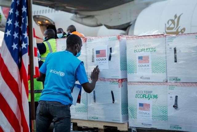 美国最新捐赠背后的多元观点探析