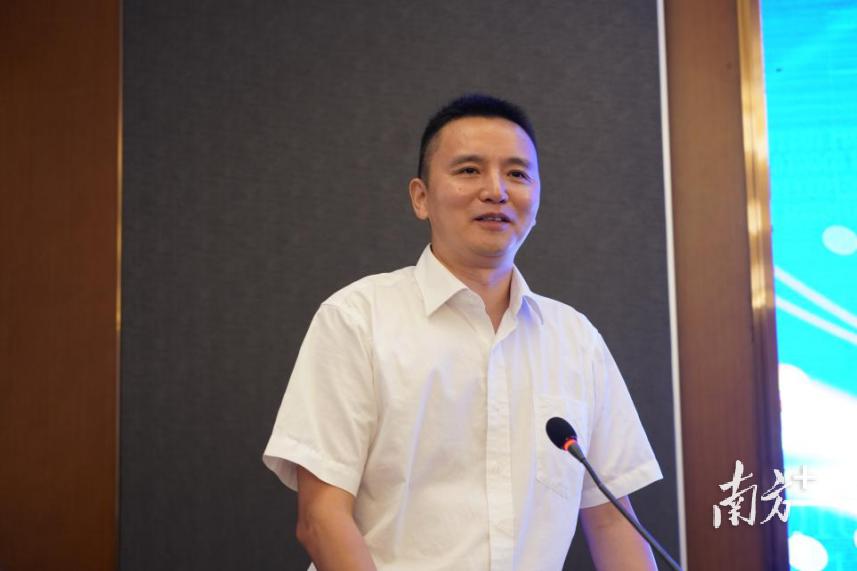 新奥内部最准资料,专业解读评估_时尚版93.768