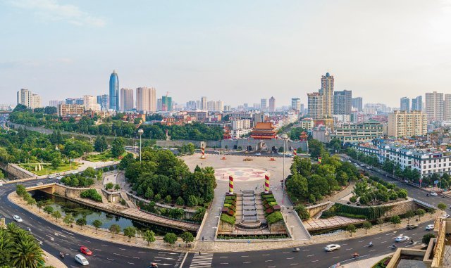 变化中的城市,不灭的奋斗之光,最新曲靖发展概述