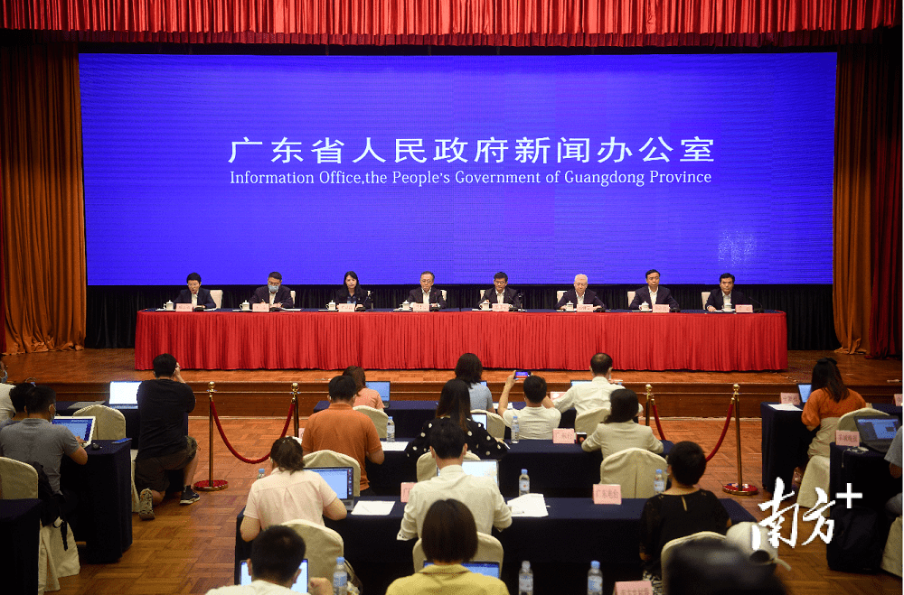 澳门2024年历史记录查询,数据指导策略规划_装饰版40.476