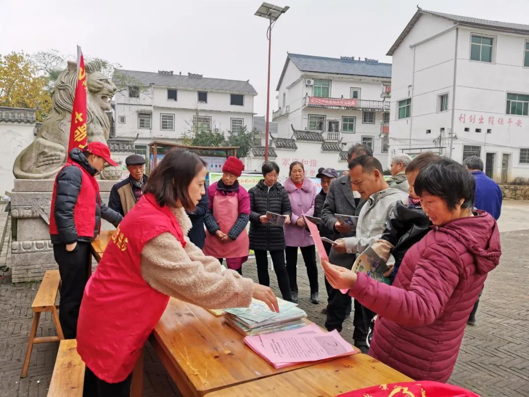 最新进村曲，多维解读现象新动向