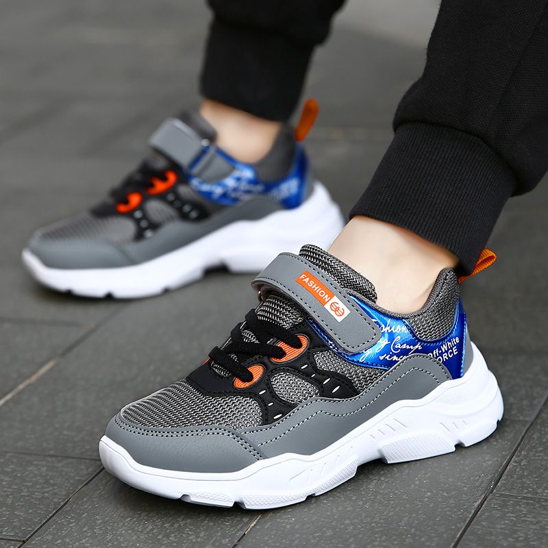 最新秋款童鞋,自信步伐,智慧之光闪耀每一步