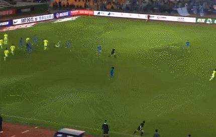 沈寅豪与小巷深处的独特风情