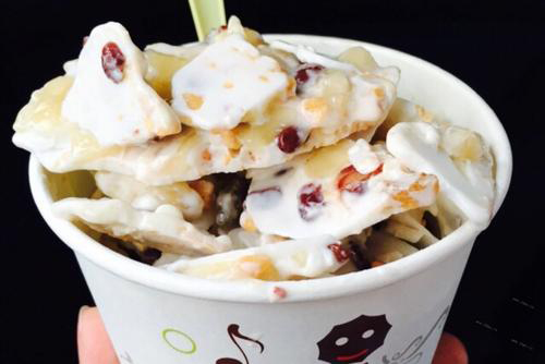 房客炒酸奶最新,自然美景下的旅行探索之旅