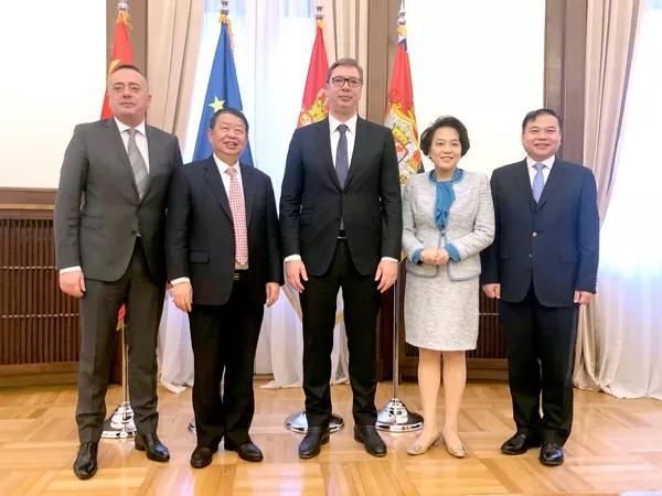 美国最新疫情下的自然探索之旅