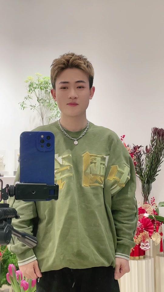 李承灿最新小巷美食揭秘，隐秘美味大揭秘