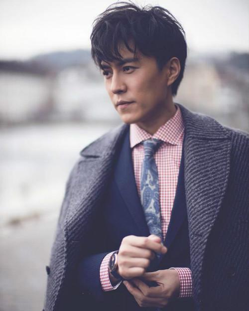 全国男演员，舞台到人生的蜕变之旅——自信与成就感的彰显