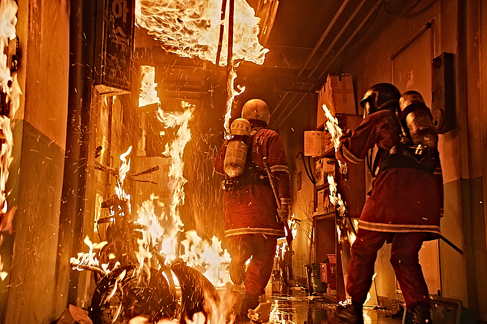 消防员的电影，鼓舞之旅的自然美景探索