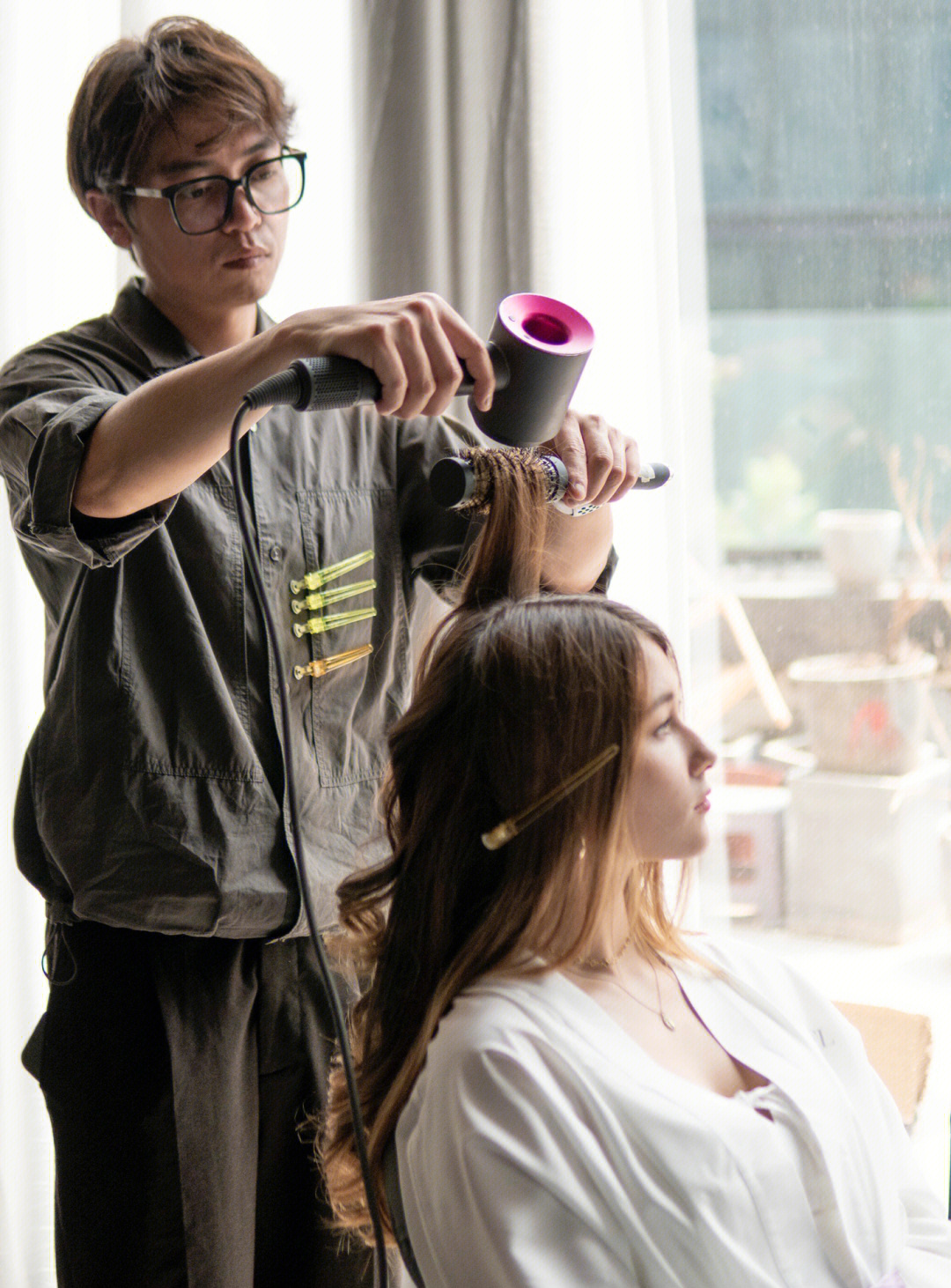 美发沙龙，韩国电影中的变化之美与自信的魔力之旅