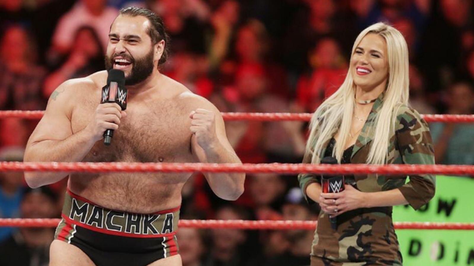 WWE拉娜比赛，荣耀与传奇的碰撞，激战时刻！