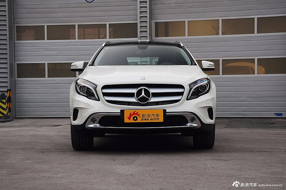 奔驰GLA200最新报价揭秘,小巷深处的意外发现