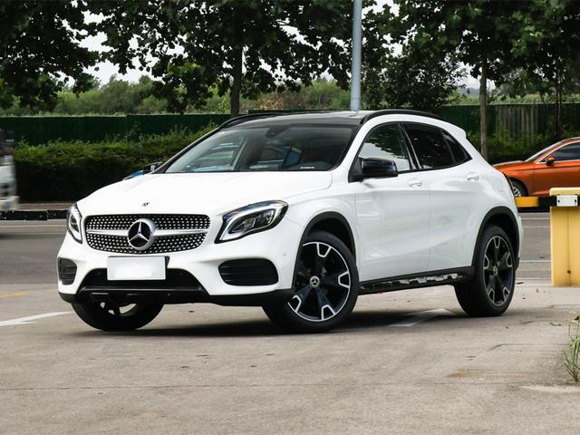 奔驰GLA200最新报价揭秘,小巷深处的意外发现