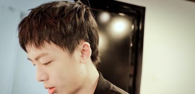 五五开S3比赛视频，科技新纪元下的超凡竞技盛宴！