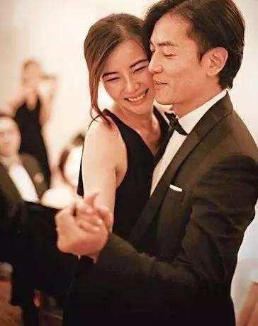 TVB最新当家花旦闪耀荧屏，璀璨新星引领潮流！