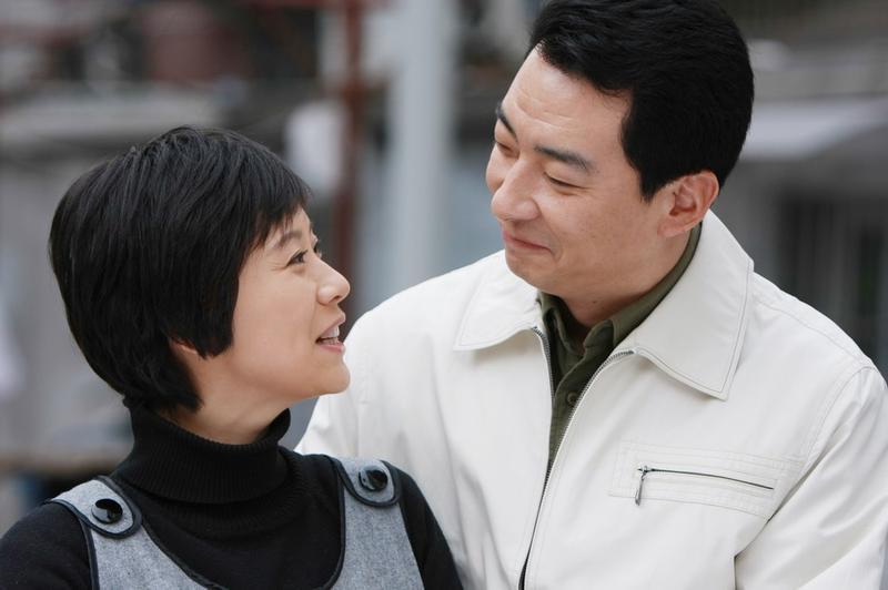 演员郝平，舞台之星，生活暖阳