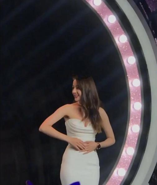 热巴新动态揭秘，城市生活的温馨日常