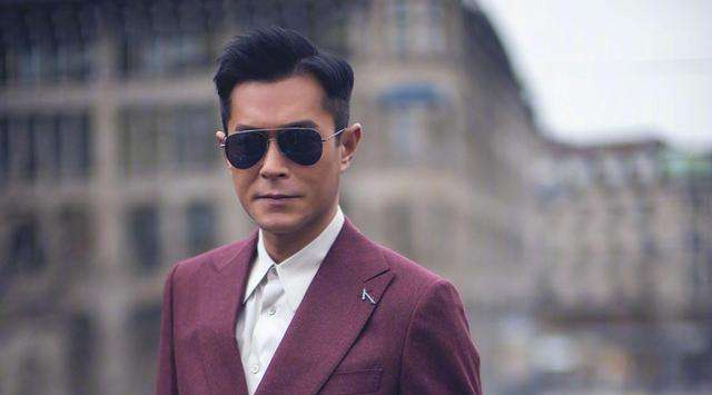 普通人如何踏上明星之路，挑战与机遇的征途