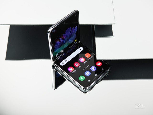 重磅揭秘，三星折叠手机震撼上市时间已定，不容错过！