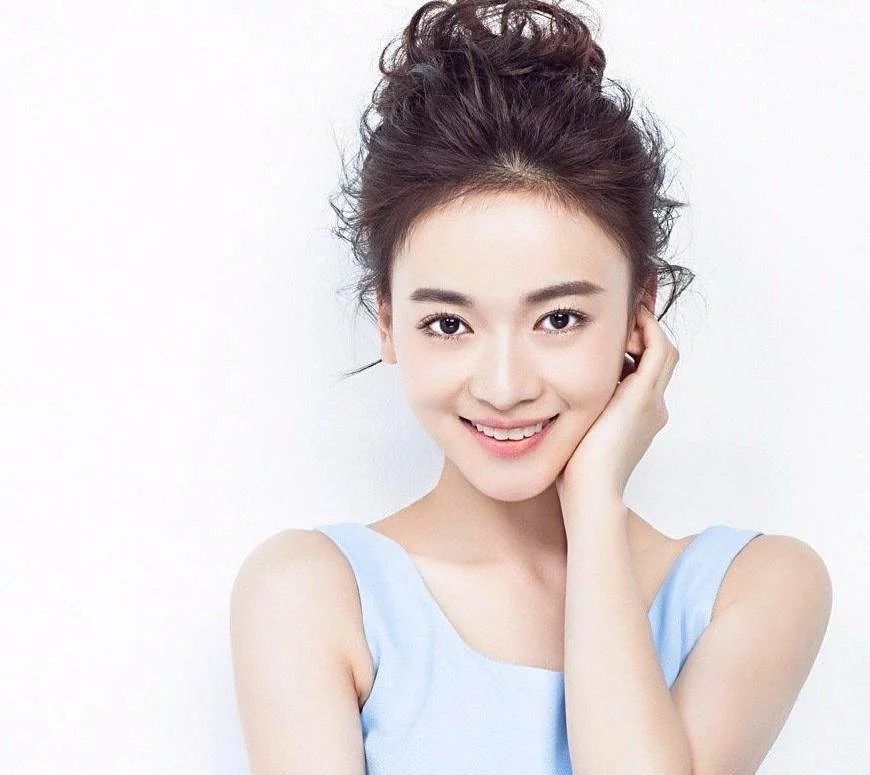 年轻女演员,璀璨新星的光芒与成长之路