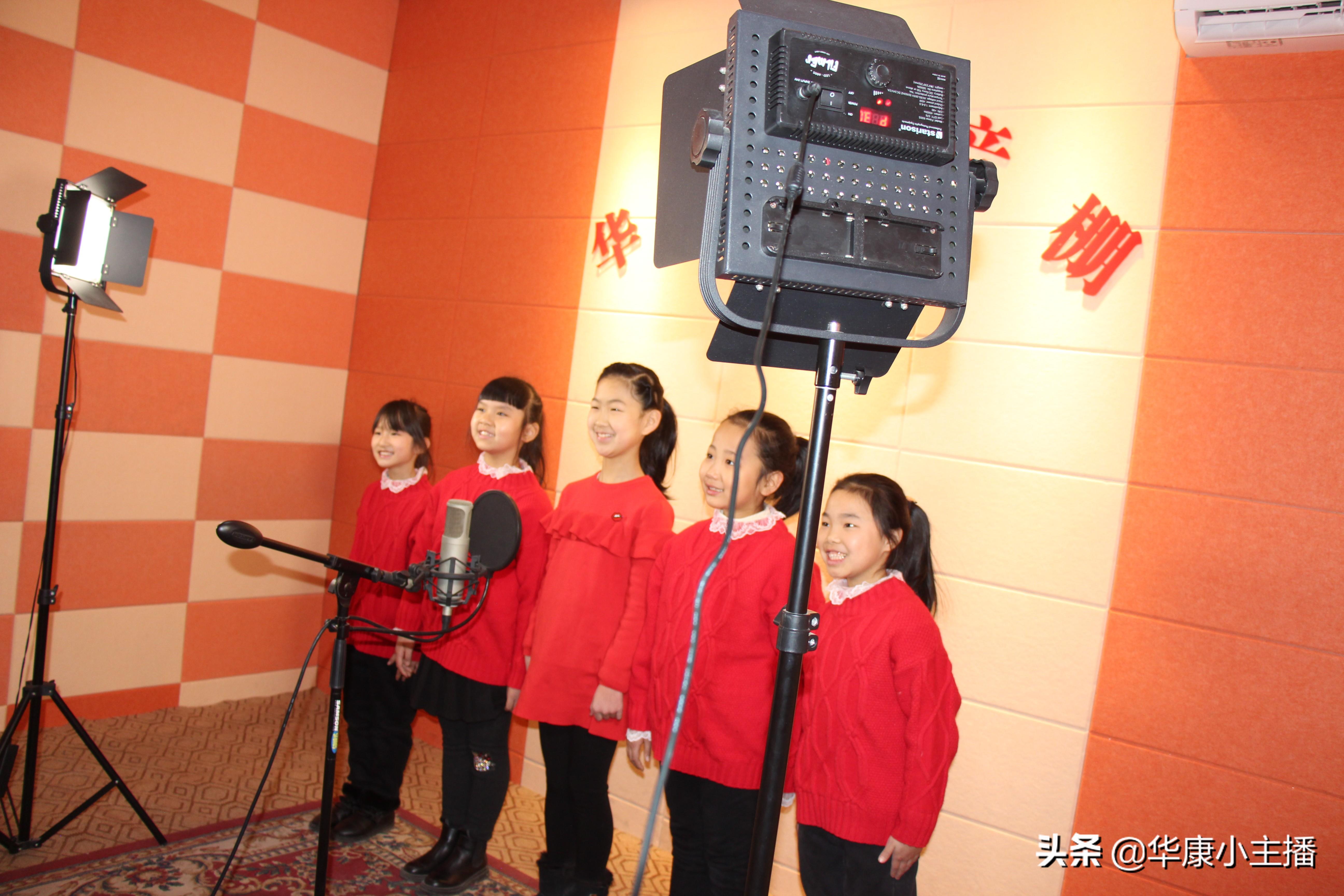 声音的力量,朗诵比赛展现自信与成就