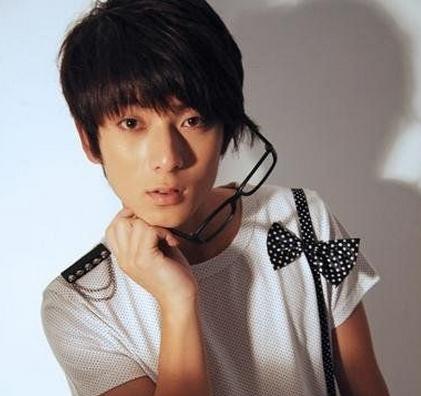 陈翔最新QQ头像，获取与设置步骤指南