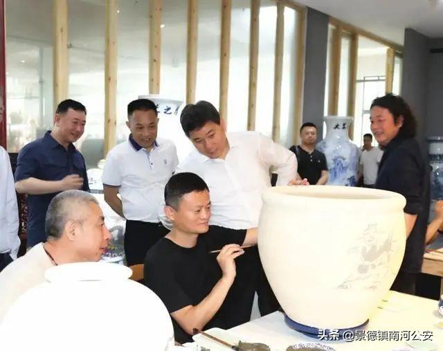 科技重塑传统艺术,最新瓷瓶绑扎教程视频,新时代体验下的瓷瓶绑扎技巧