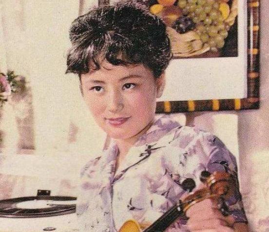 如何成为演员,路径、挑战与个人观点分析