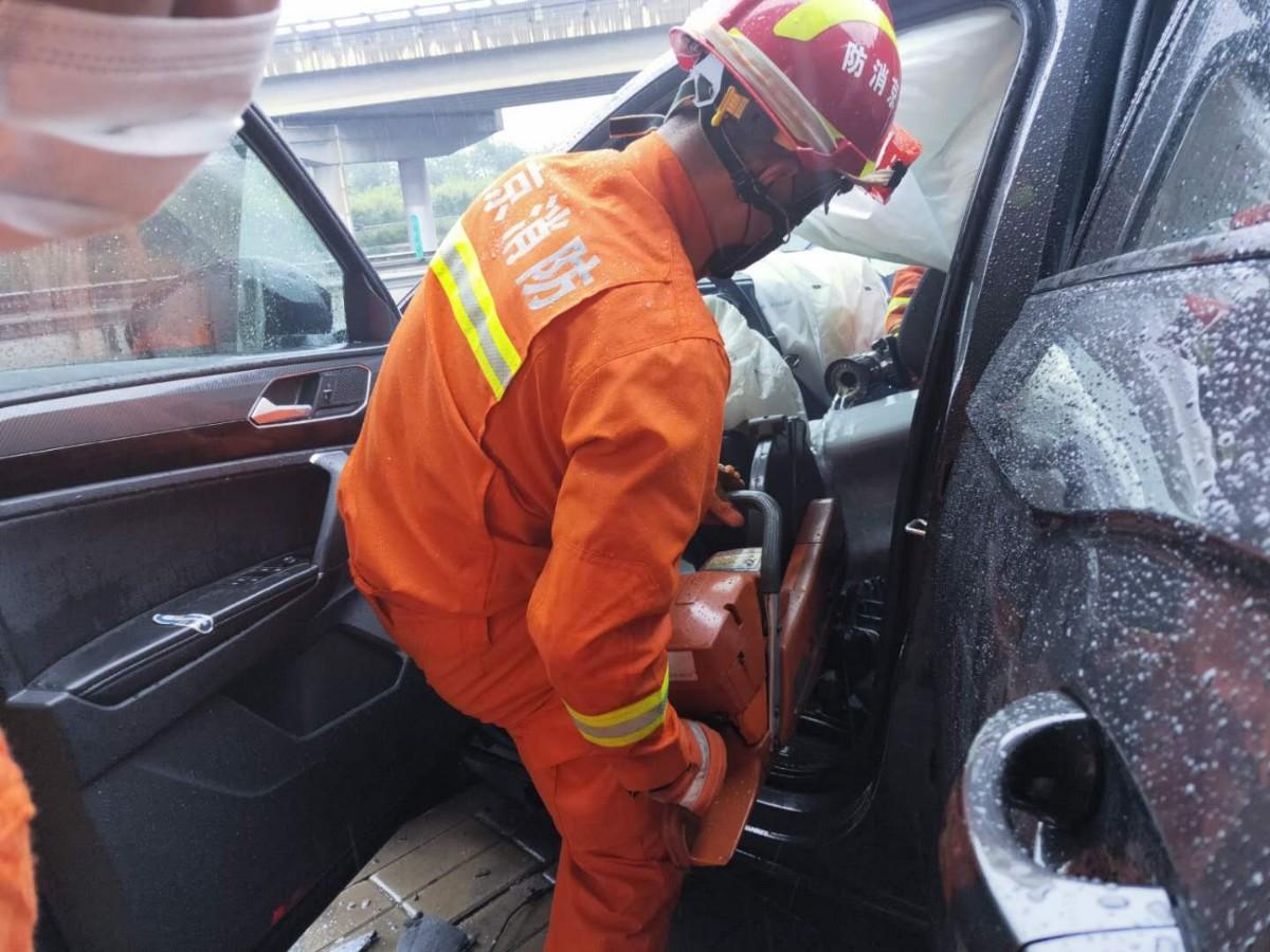 京新高速最新动态与温情之旅,路上的故事与进展报告