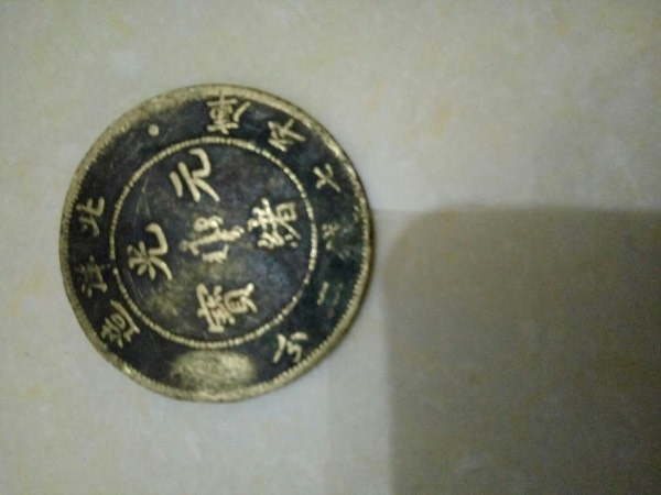 真品编钟的价格之谜与友情陪伴的温馨故事