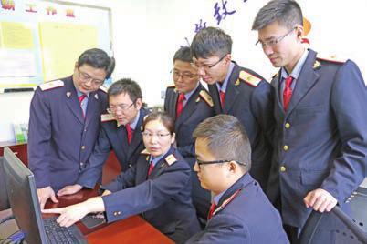 中铁最新动态，自然探索之旅，寻找内心的平和宁静