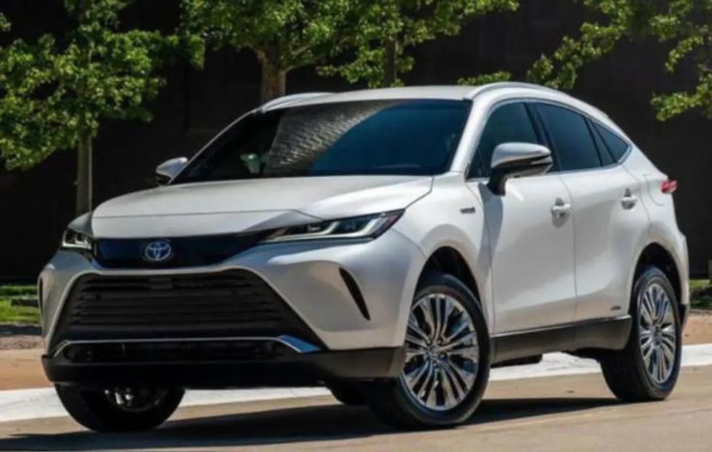 丰田新款SUV,与自然美景共舞,启程探索内心宁静的探险之旅