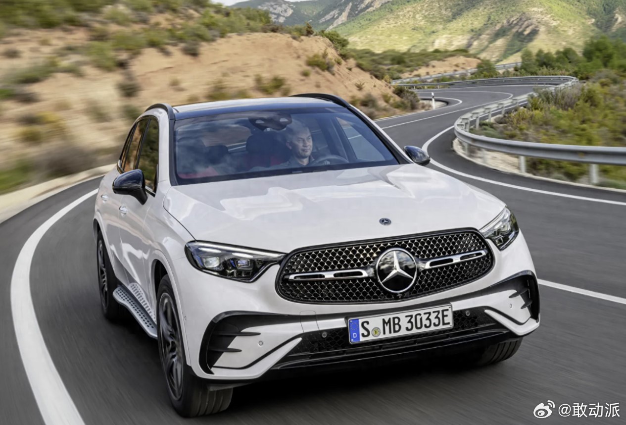 时代精英座驾,2025款奔驰GLC最新动态视频发布