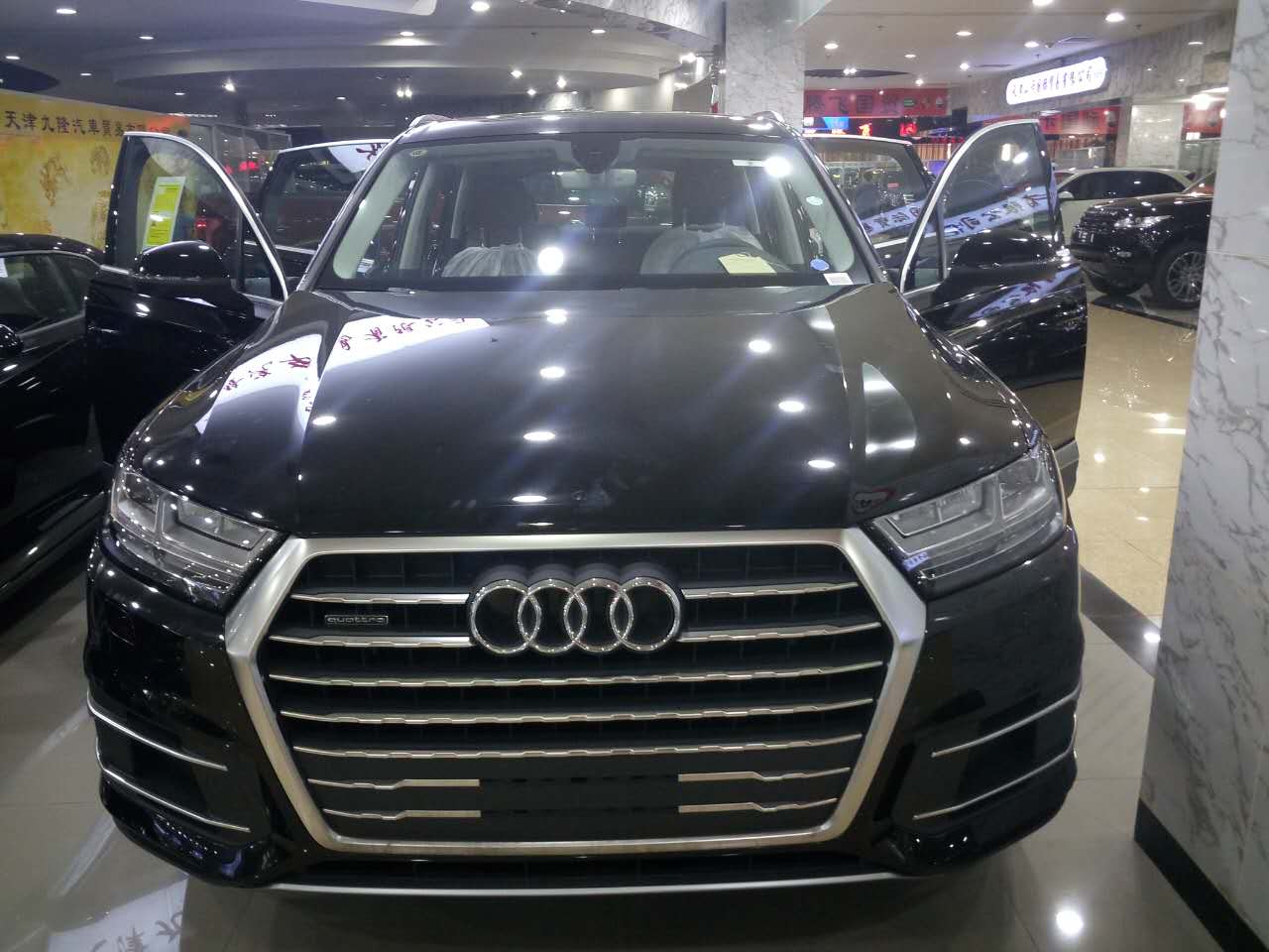 奥迪Q7豪华SUV标杆，最新报价与时代巨轮同步前行